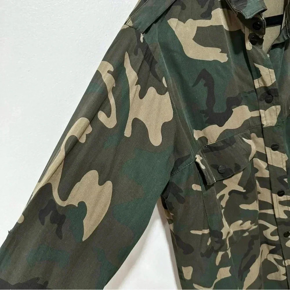 Sanctuary camo button down shirt Small - Picture 6 of 10